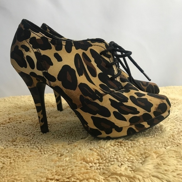 XAppeal Leopard Print Heels - Picture 1 of 8